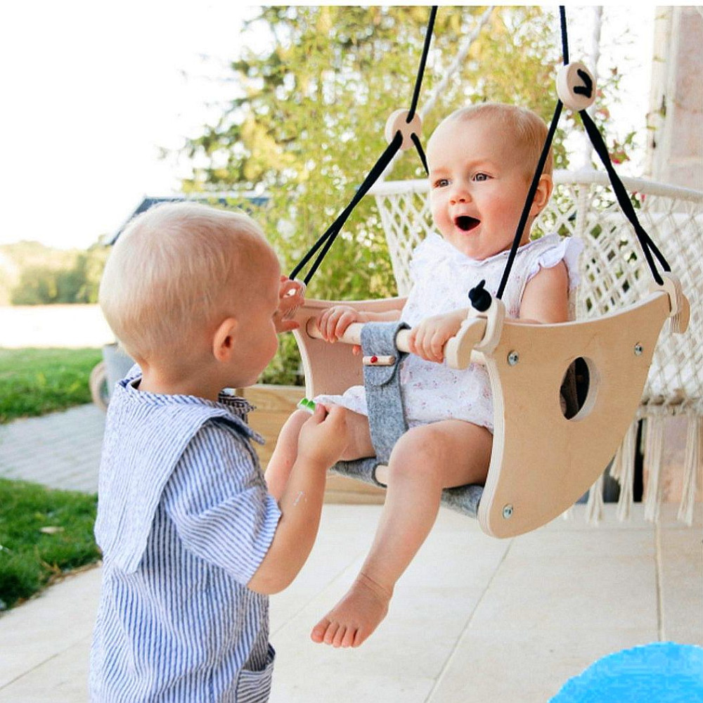 BABY SWING / BOOSTER