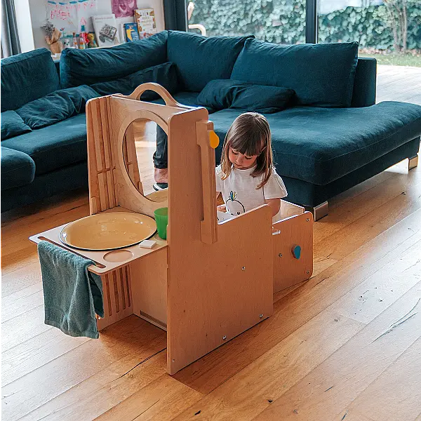 LEEA'S ADVENTURE CORNER