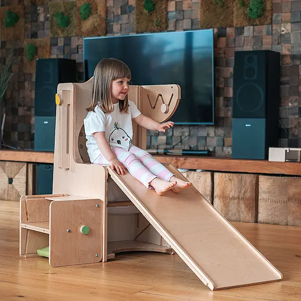 LEEA'S ADVENTURE CORNER