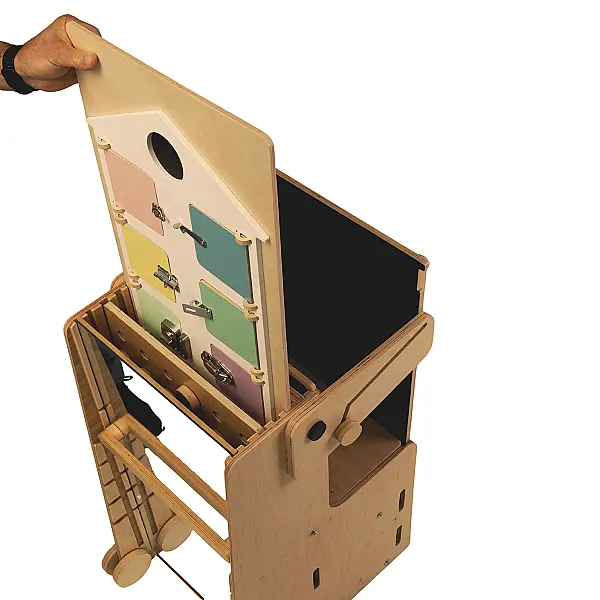 LEEA'S ADVENTURE CORNER