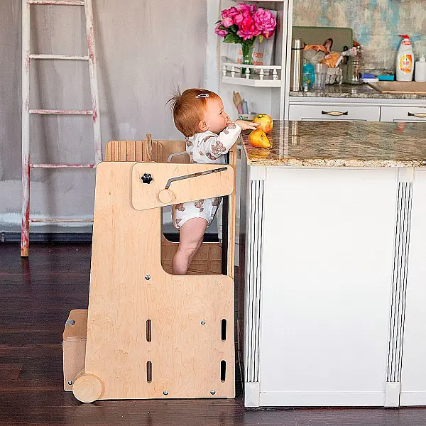 LEEA'S ADVENTURE CORNER